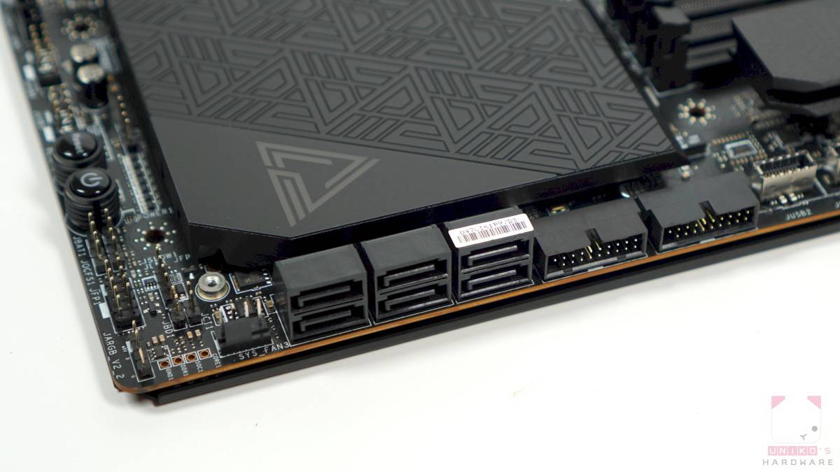 MSI MEG X670E ACE 主板开箱评测