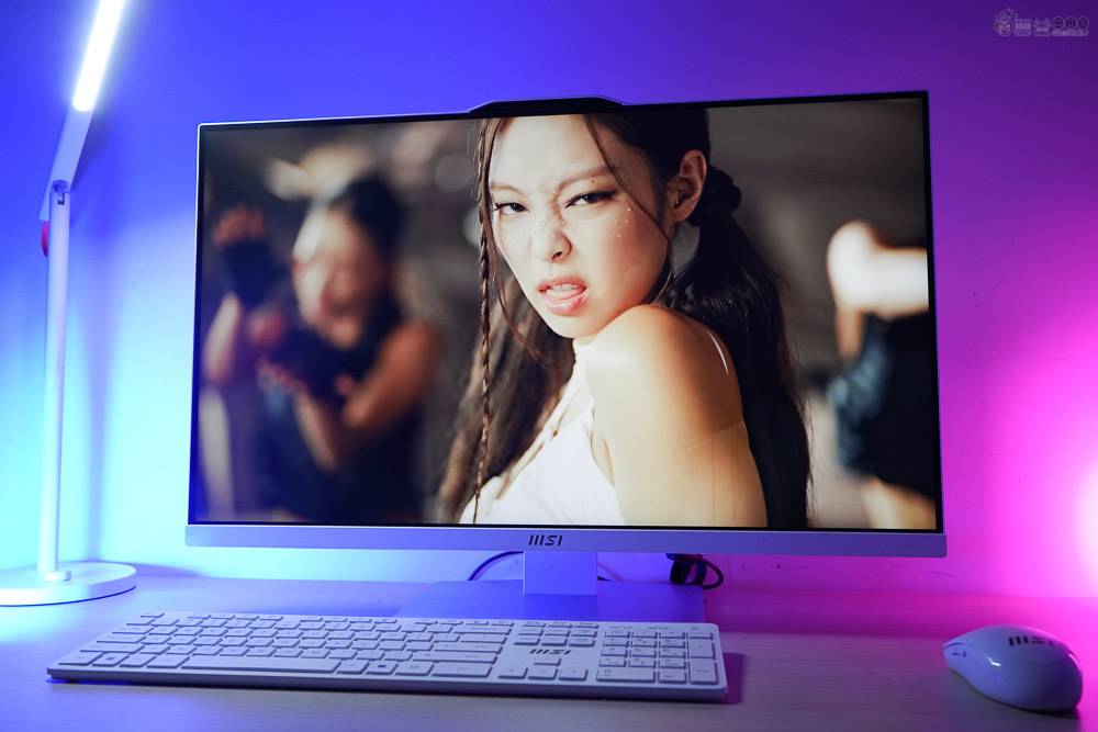 开箱评测| 微星msi Modern AM272 AIO一体机，把笔电塞进屏幕里，还能再当外接屏幕，2.5硬盘快拆好扩充