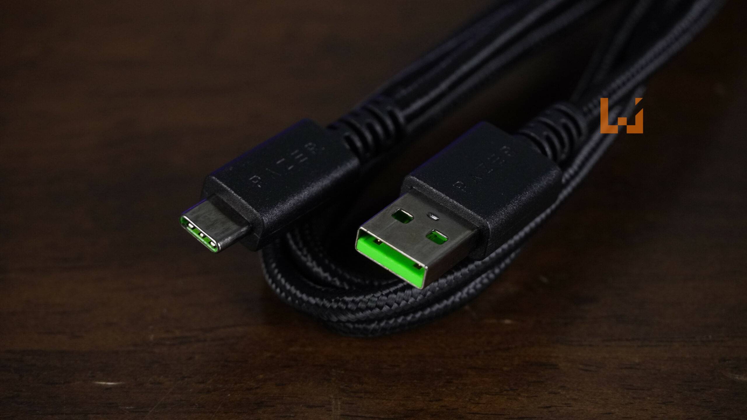 首次搭载光学矮轴的纤薄旗舰键盘！Razer Deathstalker V2 Pro评测！