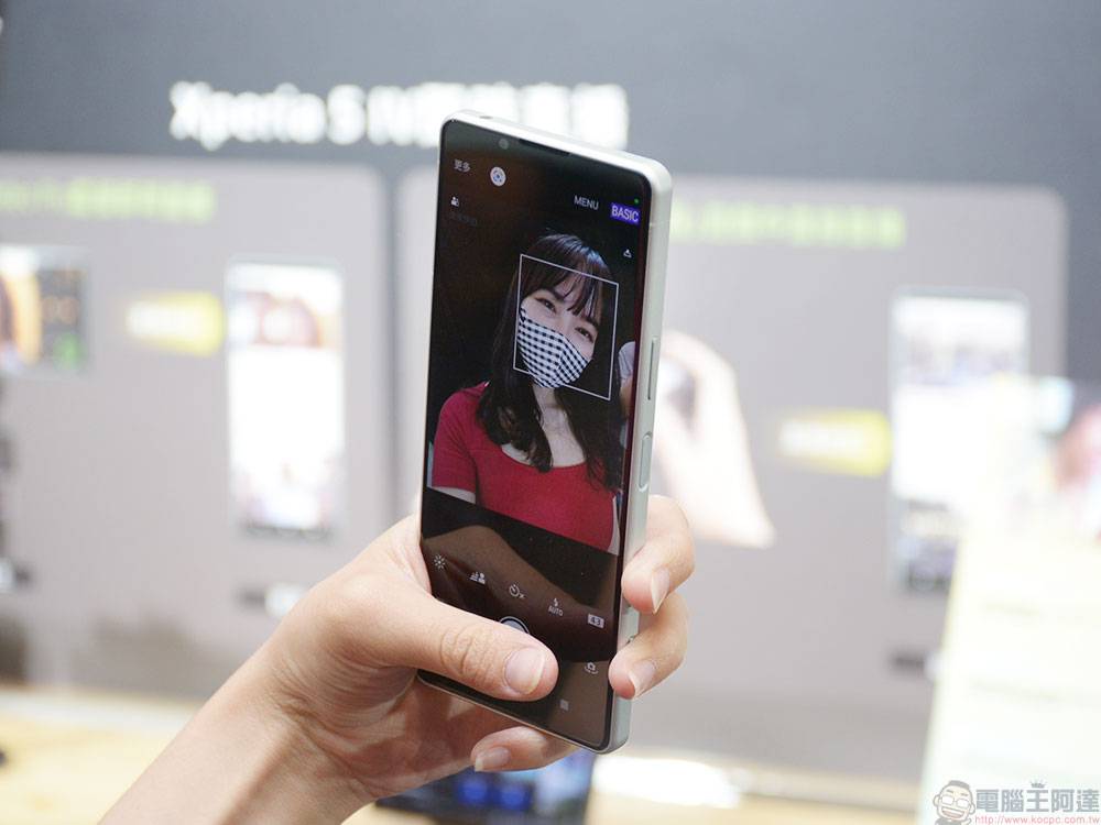 Sony 合手旗舰 Xperia 5 IV 推出，满足娱乐、创作、展现自我等多方需求