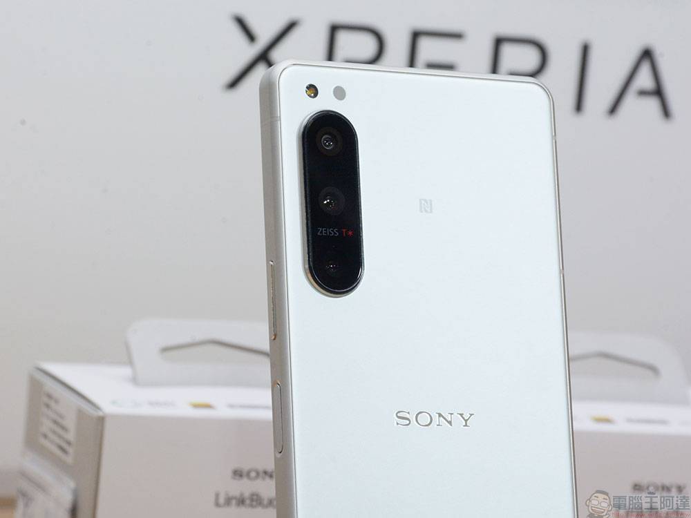 Sony 合手旗舰 Xperia 5 IV 推出，满足娱乐、创作、展现自我等多方需求