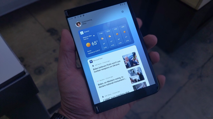 微软双屏手机Surface Duo更新图片曝光，微软把Android 12L变Windows 11了