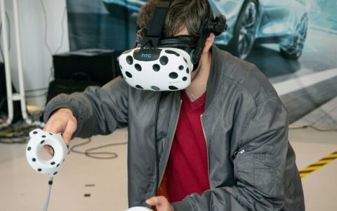 IDC：全球AR头戴式装置市场仍待长期发展