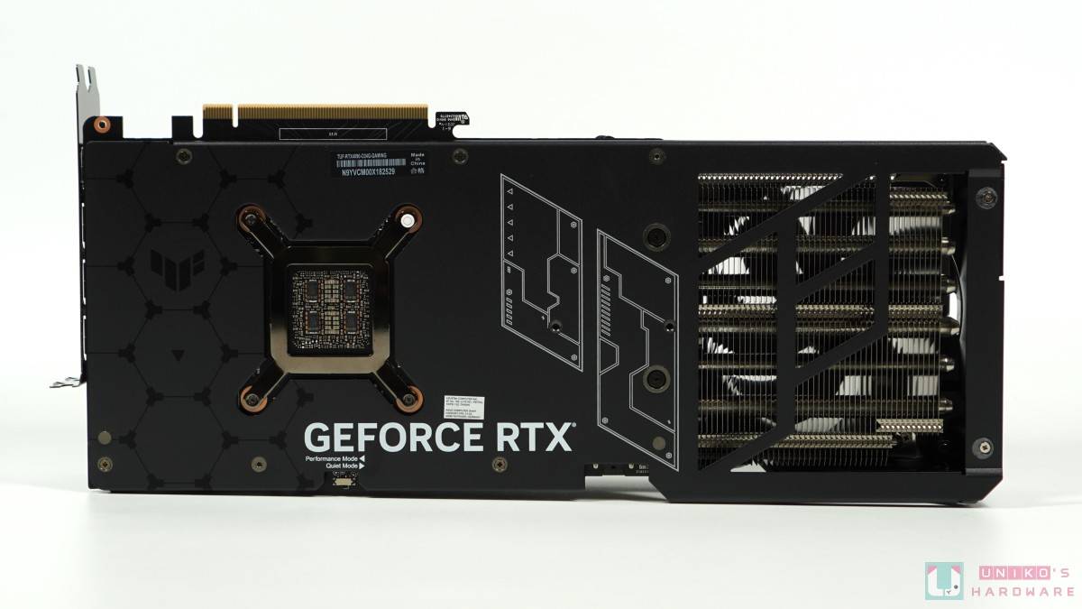 ASUS TUF Gaming RTX 4090 OC 24GB 显示卡外观解禁开箱