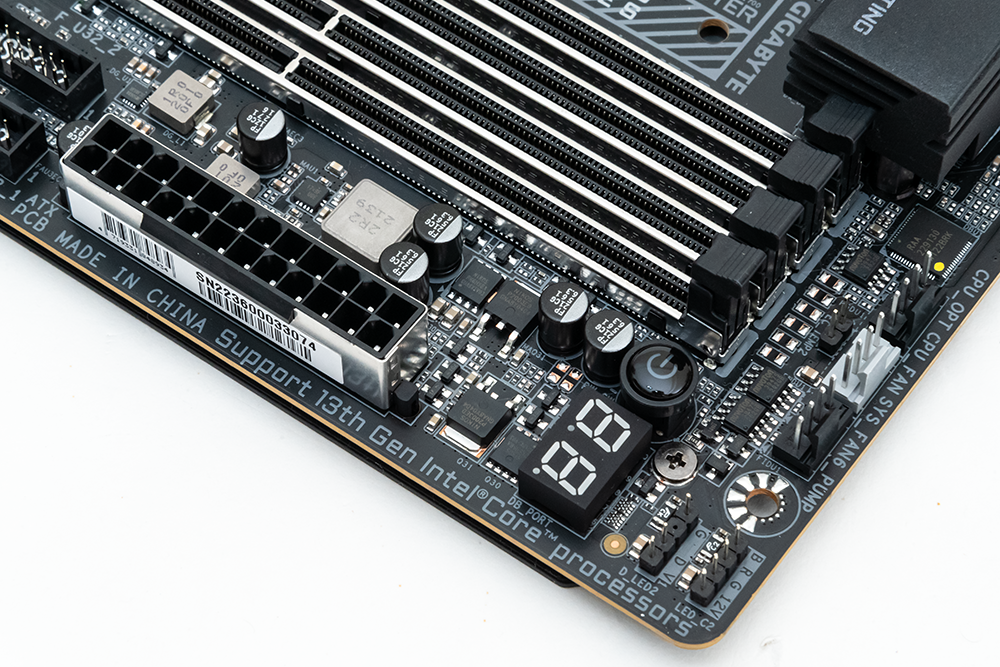 高阶定位内建豪华音效，GIGABYTE Z790 AORUS Master 开箱