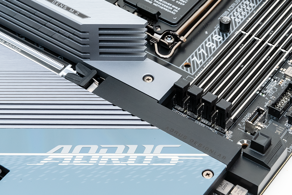 高阶定位内建豪华音效，GIGABYTE Z790 AORUS Master 开箱
