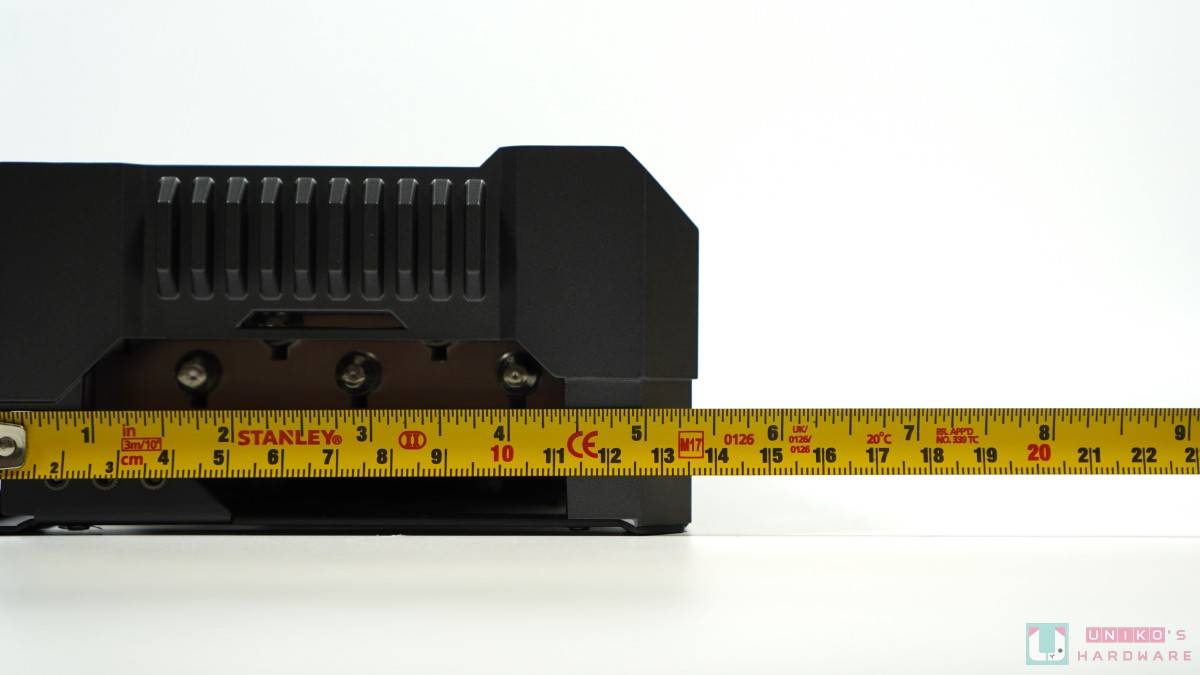 ASUS TUF Gaming RTX 4090 OC 24GB 显示卡外观解禁开箱