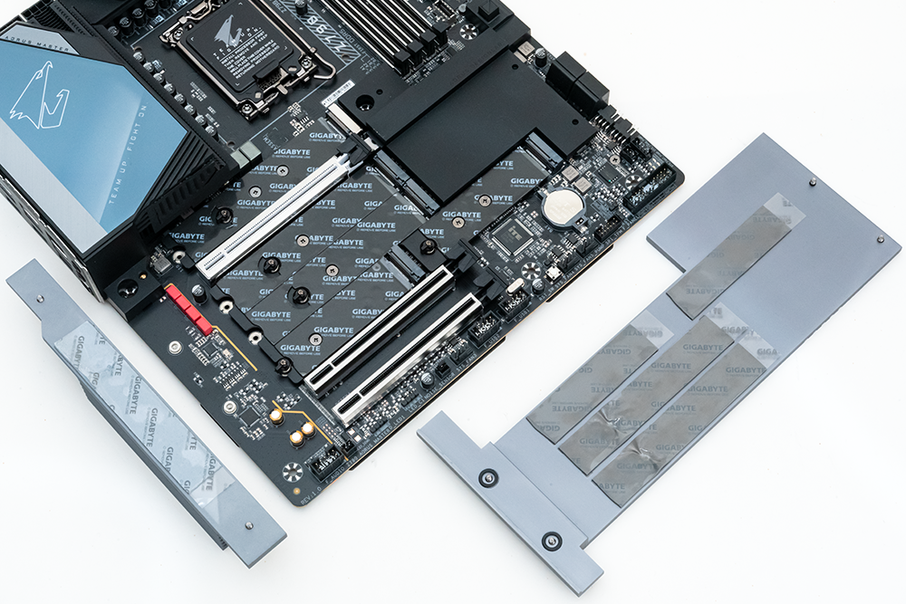 高阶定位内建豪华音效，GIGABYTE Z790 AORUS Master 开箱