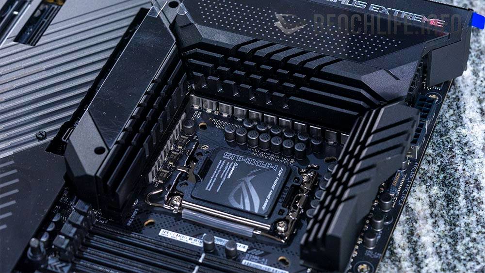 当仁不让的旗舰组王者，ASUS ROG Maximus Z790 Extreme 主板开箱