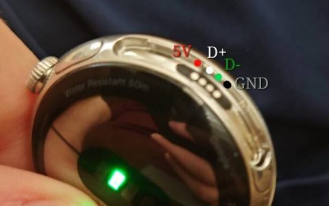 他利用一根魔改USB线，解锁Pixel Watch的bootloader引导加载程序