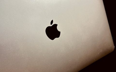 Apple MacBook 发光 logo 或将再现！
