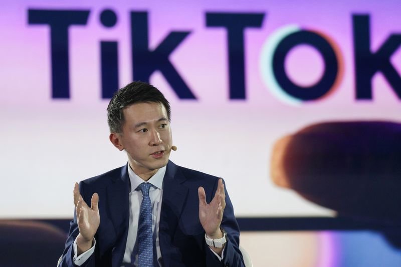 TikTok CEO暗讽Elon Musk：不需要裁员一半也能高效运营