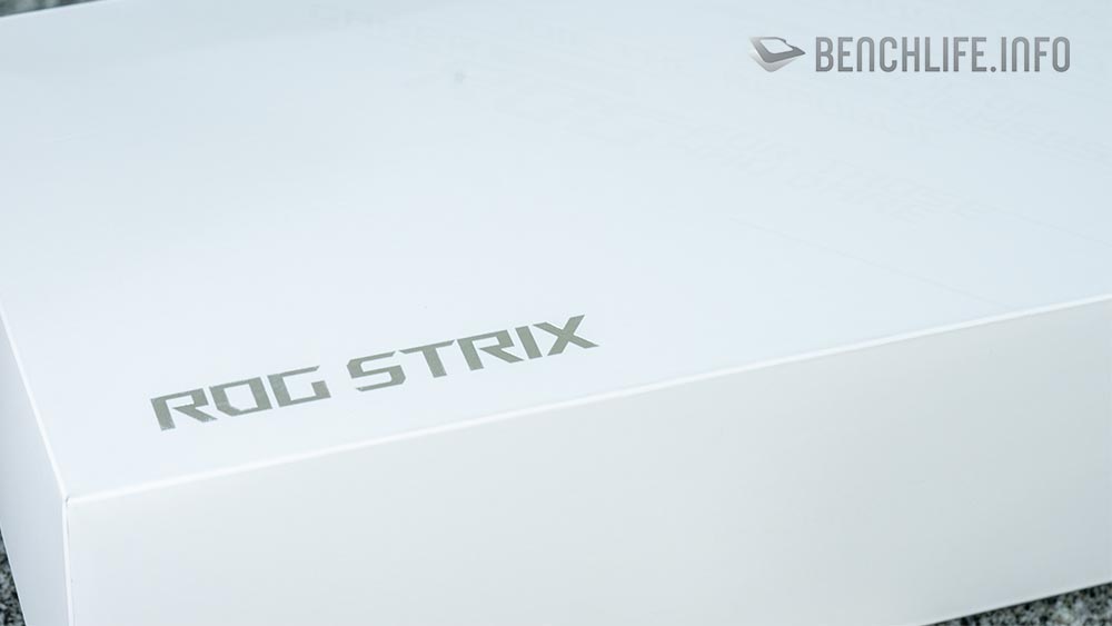 这颜色就是有些魅力在，ROG Strix GeForce RTX 4080 白色版开箱