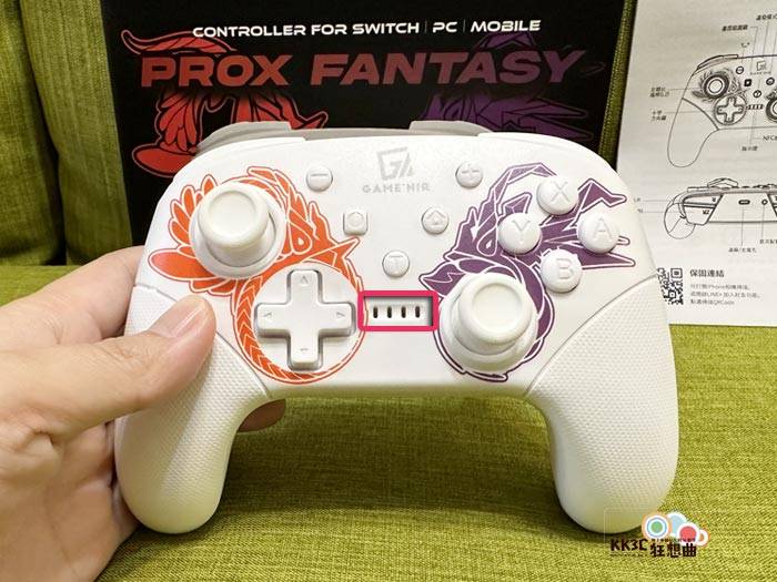 [开箱] 电玩酒吧 Switch 六代 幻兽款 ProX-FANTASY 连发手把-05