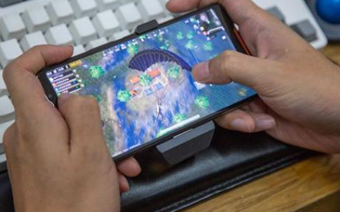 看一个广告赚0.5-1元的软件真的假的(别再被网络上的广告赚钱软件给骗了)