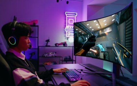 LG UltraGear 系列推出「超高曲率」800R OLED 电竞屏幕，提供 240Hz、0.03ms 疾速显示规格