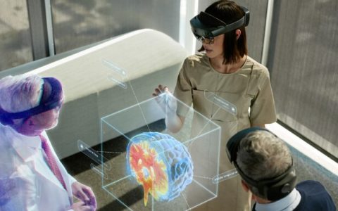 用过即丢，微软将关闭 2017年买下的VR 社群平台 AltspaceVR、开发团队传全被解雇