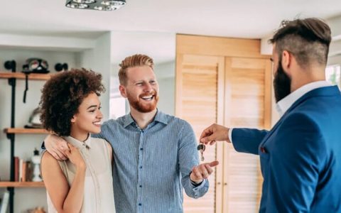 美国房仲爱上ChatGPT：原本要花1小时写的文案现在只要5秒，还能帮客户算还款额度