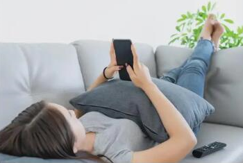 中学生赚钱的40个方法(超全面的学生党兼职攻略来啦)