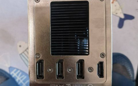 RTX 4090 Ti或Titan显卡实体照曝光？这才是真·泰坦啊！