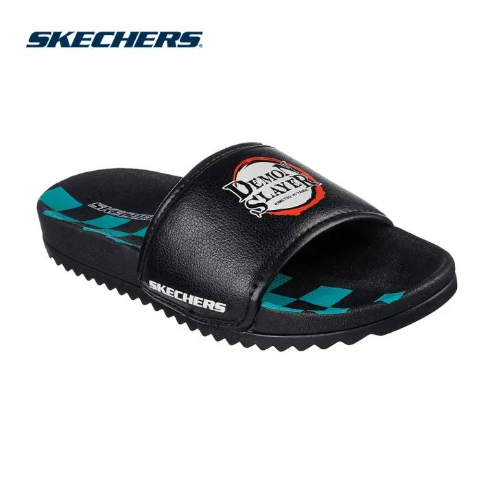 Skechers又双叒跟《鬼灭之刃》联动啦！这一次的联名产品是拖鞋！