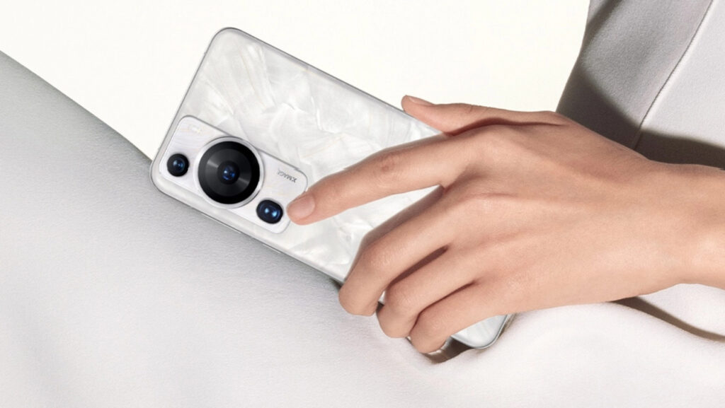 宣布手机回归正常节奏！HUAWEI何刚：能和Apple硬杠只有HUAWEI