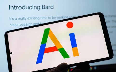 Google 将把 AI 机能塞进 Gmail、Docs、Sheets、Meet、Chat、Slides 等多个产品中