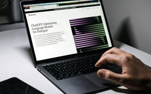 ChatGPT在工作中的7种用法，在担心工作被取代之前不如先学好怎么用它