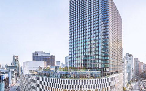 Konami 在大阪梅田双子塔成立新工作室，为提升员工参与度同时提高了基本工资。