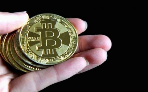 加密货币再起：比特币近一年来首次突破3万美元