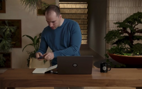 GPT-4 有多威？ 给 ChatGPT 手绘架构就帮你完成网站了（吓）