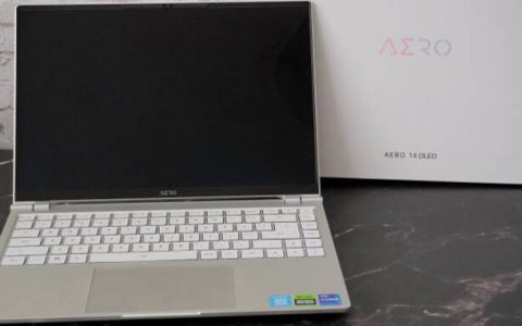 GIGABYTE AERO 14 OLED创作者笔电效能实测，1.49公斤轻薄机身蕴藏RTX 4050独显芯片