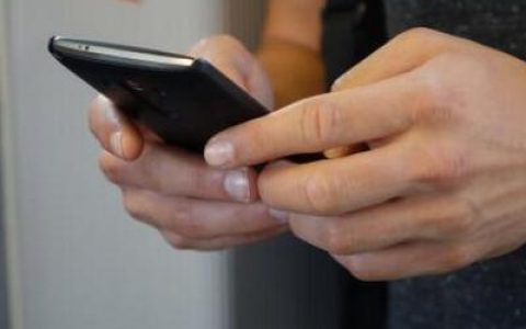 微信快速赚100块不收费用(这样的羊毛你薅不薅)