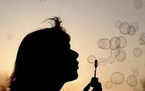 一小时赚5000元的游戏(能推荐游戏吗)