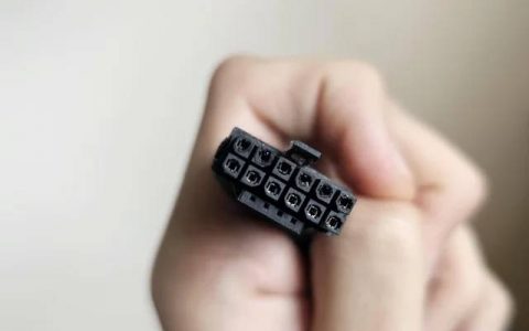 NVIDIA RTX 4090的16Pin电源线又烧毁了，国外传出最新3个案例