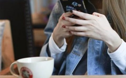 学生党怎么在手机上赚零花钱(适合学生党可做的零花钱项目)