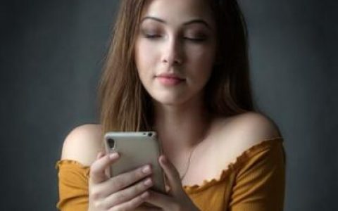 手机无本每天稳稳赚1000(无本生意，一部手机开启赚钱模式)