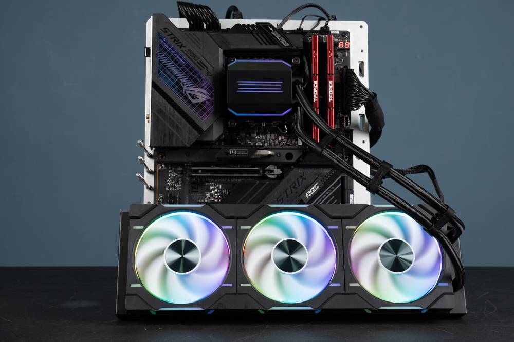 快拆桥接风扇 X 高性能一体式水冷 | Phanteks GLACIER ONE 360 D30 开箱测试