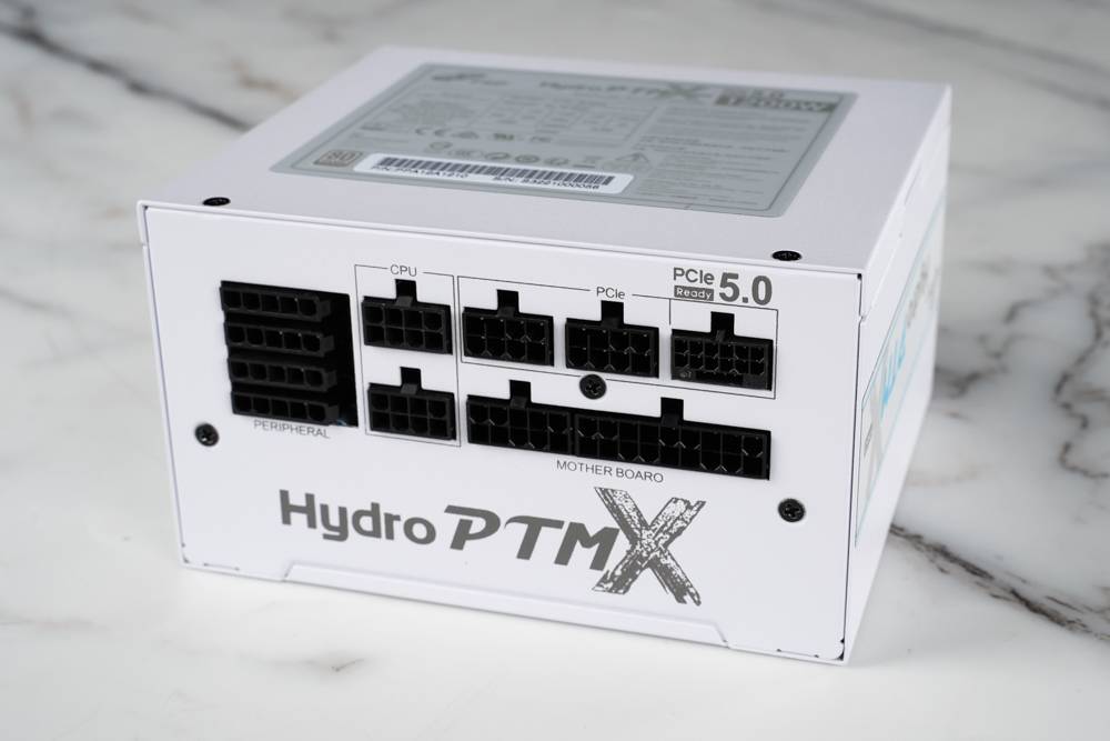 白化实力派 ： ATX3.0、短机身、白金转换率 | 全汉 Hydro PTM X PRO ATX3.0 PCIe5.0 1200W White