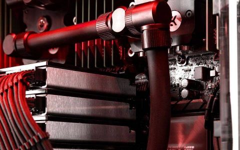 Mifcom推出BIG BOSS PC，搭载七张NVIDIA GeForce RTX 4090 GPU，PC零售价为Є29，000