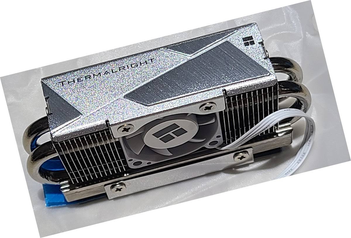 Thermalright （索摩乐） HR-10 2280 PRO M.2 2280 SSD 主动式散热器简测