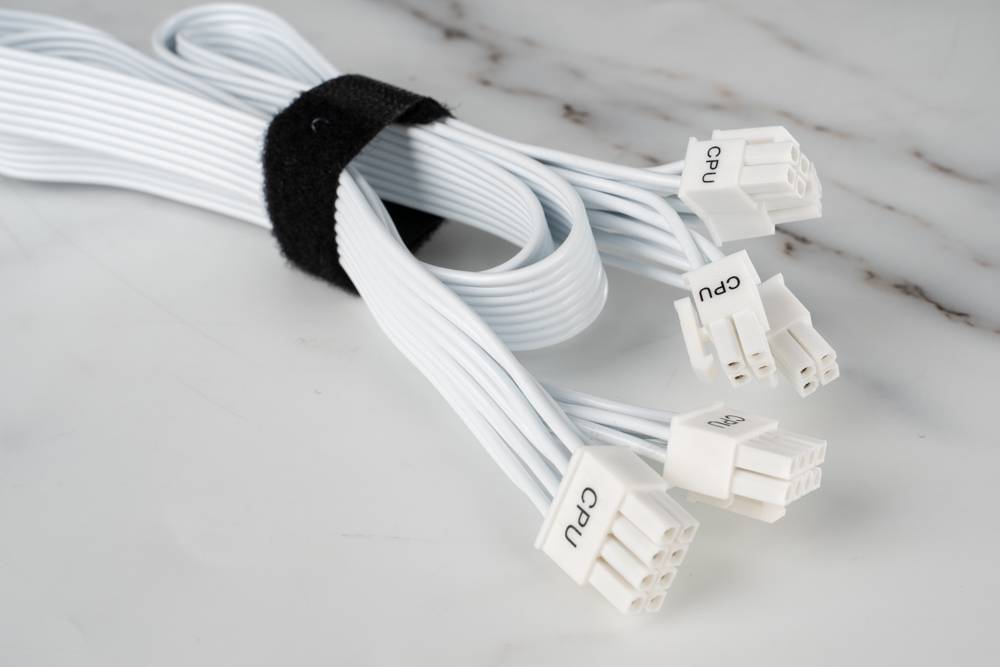 白化实力派 ： ATX3.0、短机身、白金转换率 | 全汉 Hydro PTM X PRO ATX3.0 PCIe5.0 1200W White