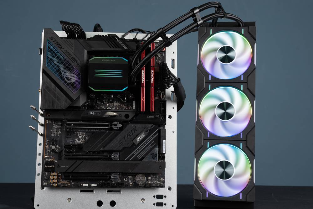 快拆桥接风扇 X 高性能一体式水冷 | Phanteks GLACIER ONE 360 D30 开箱测试
