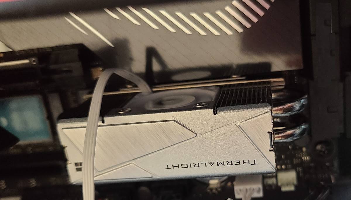 Thermalright （索摩乐） HR-10 2280 PRO M.2 2280 SSD 主动式散热器简测