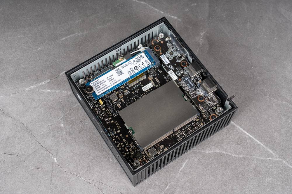 无风扇、低功耗、超迷你电脑究竟有多强的效能 ？ ASUS ExpertCenter PN42 Mini PC 开箱测试