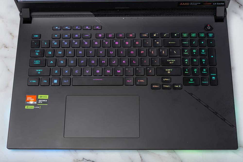 Ryzen 7945HX3D 强袭！ ROG STRIX SCAR 17 X3D （2023） G733PYV 测试报告