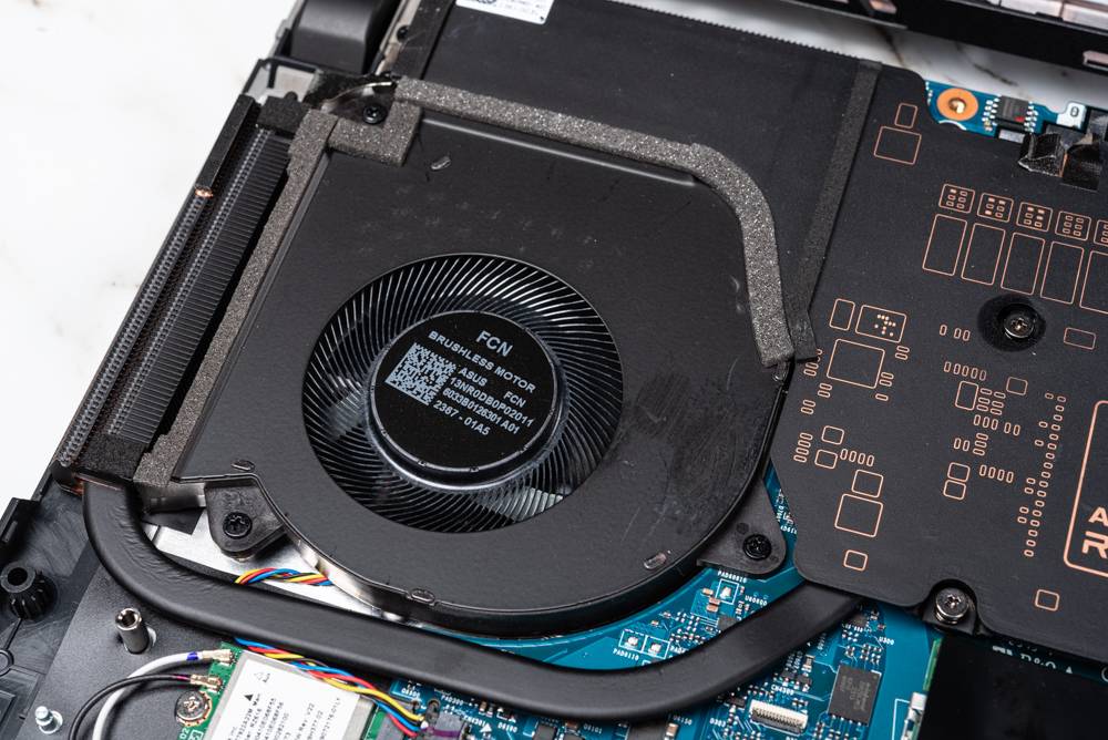 Ryzen 7945HX3D 强袭！ ROG STRIX SCAR 17 X3D （2023） G733PYV 测试报告