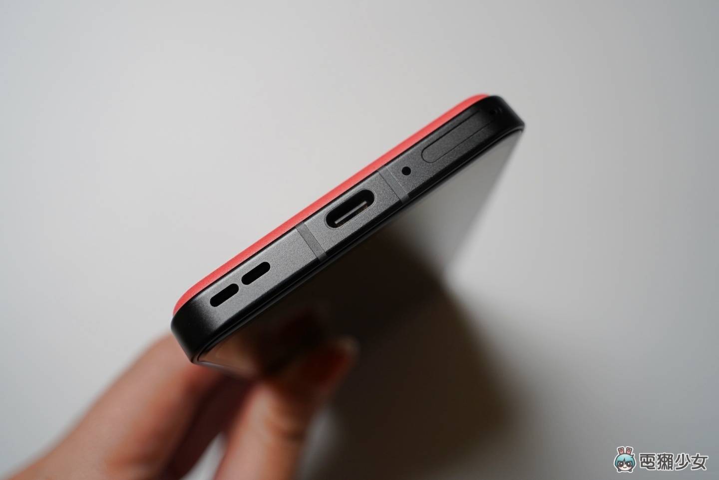 开箱|ASUS Zenfone 10 安卓小旗舰的七大疑问！ 30 天深度体验心得回答你！ （外观、镜头、拍照、录像、续航、芯片效能）