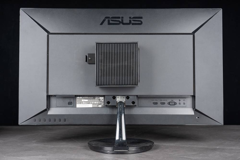 无风扇、低功耗、超迷你电脑究竟有多强的效能 ？ ASUS ExpertCenter PN42 Mini PC 开箱测试