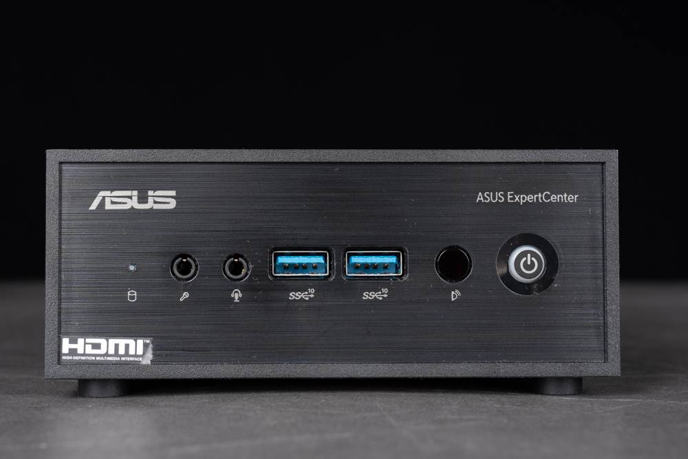 无风扇、低功耗、超迷你电脑究竟有多强的效能 ？ ASUS ExpertCenter PN42 Mini PC 开箱测试